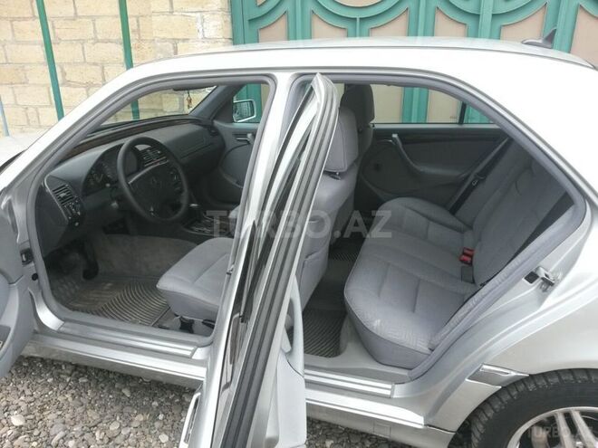 Mercedes C 240 1997, 231,000 km - 2.4 l - Ağcabədi