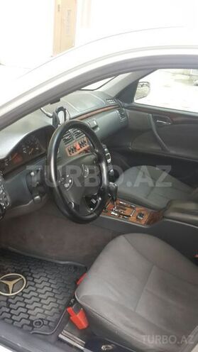 Mercedes E 320 2000, 357,000 km - 3.2 l - Bakı