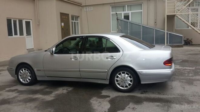 Mercedes E 320 2000, 357,000 km - 3.2 l - Bakı