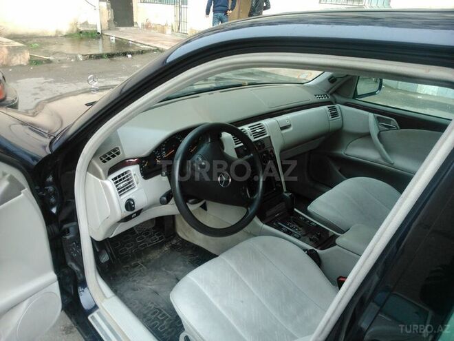 Mercedes E 240 1998, 260,000 km - 2.4 л - Bakı