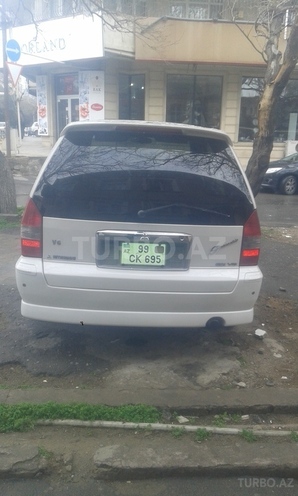 Mitsubishi Chariot 2002, 180,000 km - 2.4 л - Bakı