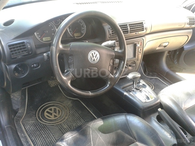 Volkswagen Passat 2003, 180,000 km - 1.8 l - Qusar