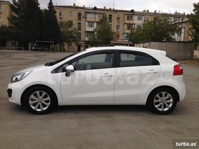 Kia Rio 2013, 32,500 km - 1.4 l - Bakı