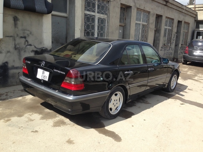 Mercedes C 230 1999, 160,000 km - 2.3 l - Bakı