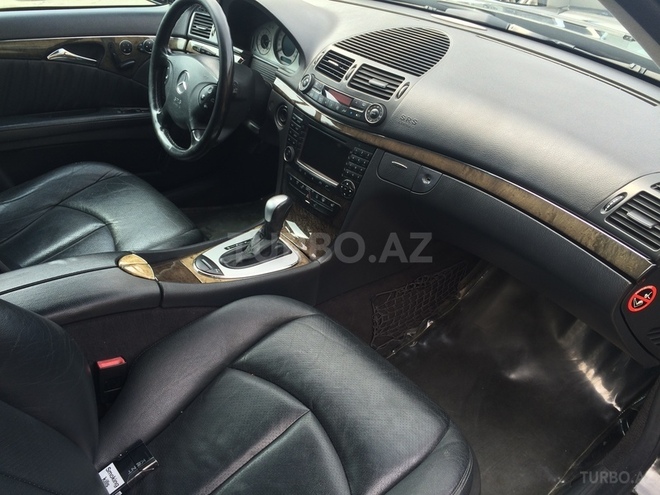 Mercedes E 320 2002, 173,800 km - 3.2 l - Bakı