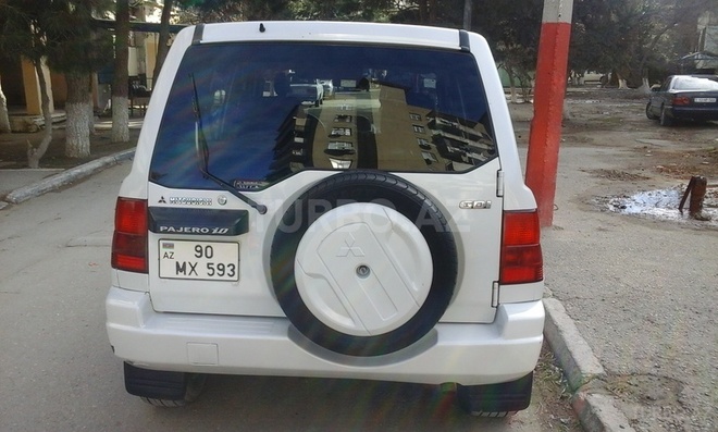 Mitsubishi Pajero io 2000, 226,000 km - 1.8 l - Bakı
