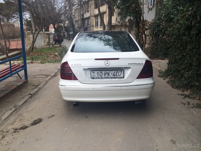 Mercedes E 200 2004, 193,000 km - 2.4 л - Bakı
