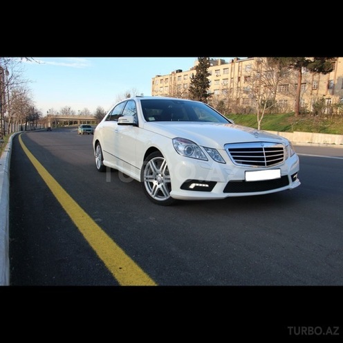 Mercedes E 350 2009, 93,000 km - 3.5 л - Gəncə