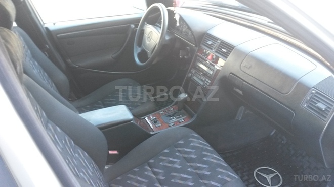 Mercedes C 200 1998, 180,000 km - 2.0 l - Bakı