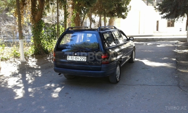 Opel Astra 1993, 731,000 km - 1.7 l - Sumqayıt