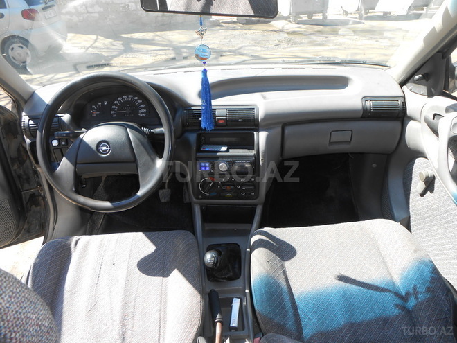 Opel Astra 1993, 731,000 km - 1.7 l - Sumqayıt