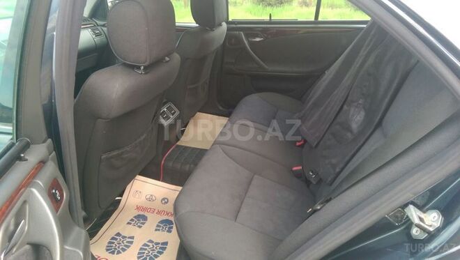 Mercedes E 320 2000, 252,400 km - 3.2 л - Masallı
