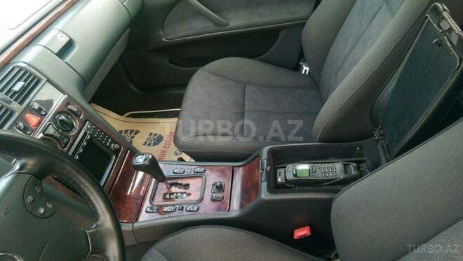 Mercedes E 320 2000, 252,400 km - 3.2 л - Masallı