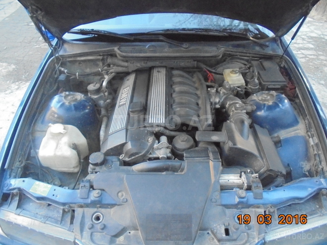 BMW 320 1997, 240,000 km - 2.0 л - Bakı