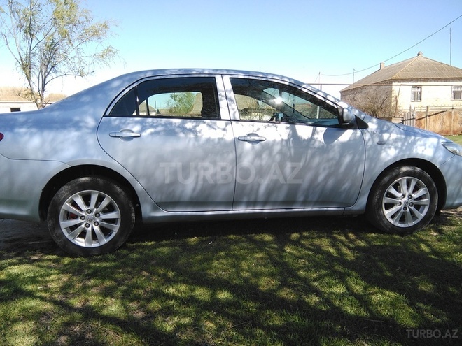Toyota Corolla 2007, 137,000 km - 0.2 л - Saatlı