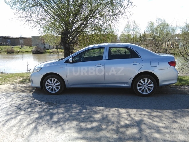 Toyota Corolla 2007, 137,000 km - 0.2 л - Saatlı