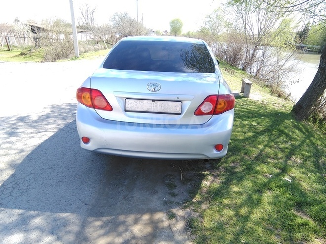 Toyota Corolla 2007, 137,000 km - 0.2 л - Saatlı