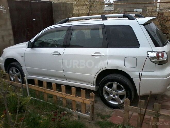 Mitsubishi Outlander 2003, 120,000 km - 2.4 л - Bakı