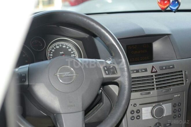 Opel Astra 2004, 180,000 km - 1.6 l - Sumqayıt