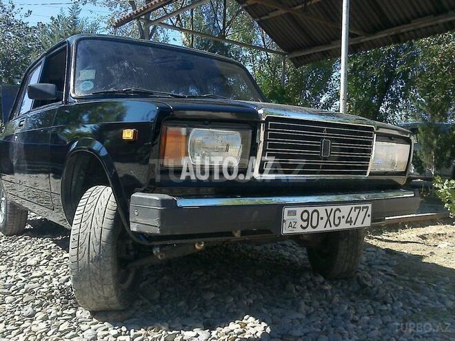 LADA (VAZ) 2107 2010, 90,000 km - 1.6 l - Salyan