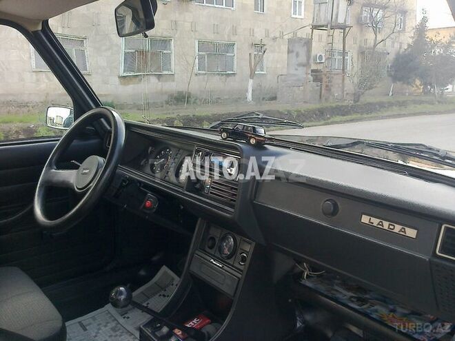 LADA (VAZ) 2107 2010, 90,000 km - 1.6 l - Salyan