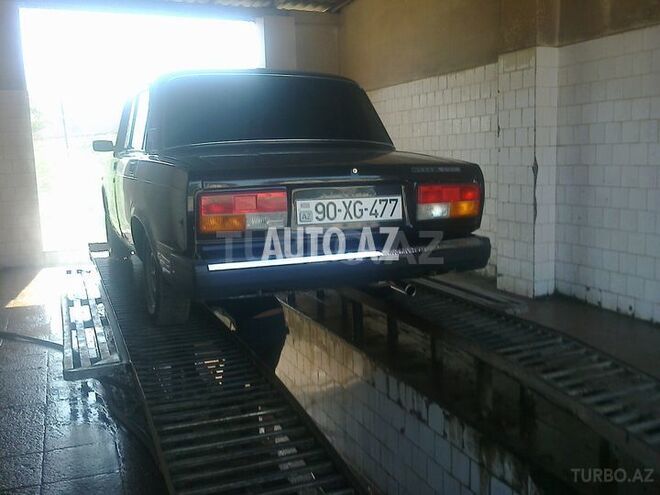 LADA (VAZ) 2107 2010, 90,000 km - 1.6 l - Salyan