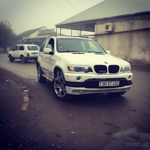 BMW X5 2002, 270,000 km - 4.4 l - Gəncə