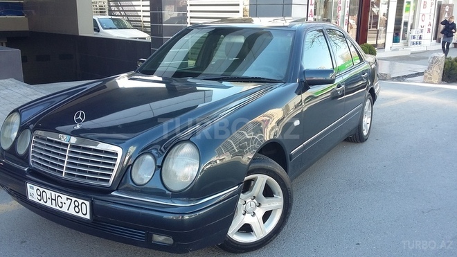 Mercedes E 240 1998, 268,000 km - 2.4 l - Bakı