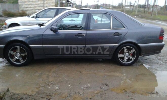 Mercedes C 230 1998, 132,000 km - 2.3 l - Biləsuvar