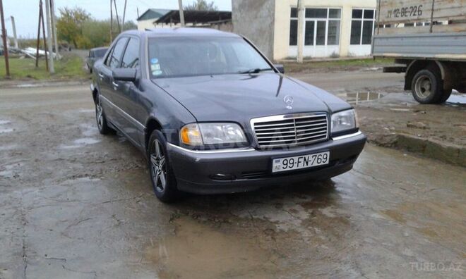 Mercedes C 230 1998, 132,000 km - 2.3 l - Biləsuvar
