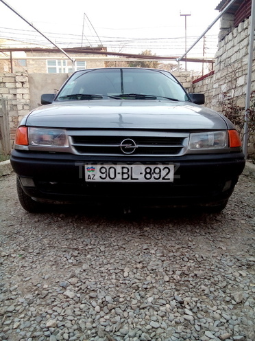 Opel Astra 1993, 3,000,000 km - 1.6 l - Bakı