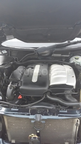 Mercedes E 220 2001, 229,000 km - 2.2 л - Bakı