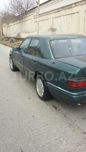Mercedes E 200 1994, 440,000 km - 0.2 l - Bakı