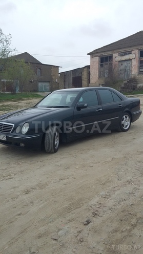 Mercedes E 220 2001, 229,000 km - 2.2 л - Bakı