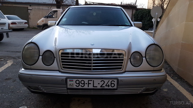 Mercedes E 240 1999, 186,352 km - 2.4 l - Bakı
