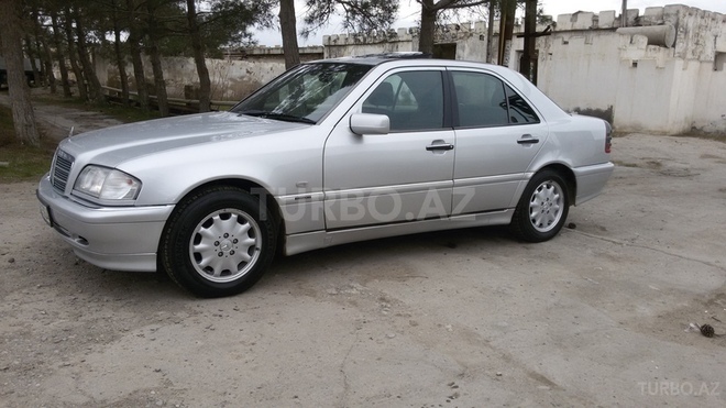 Mercedes C 220 1998, 209,453 km - 2.2 л - Sumqayıt