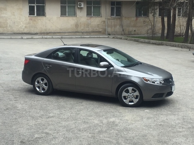 Kia Cerato 2010, 80,000 km - 2.0 l - Bakı