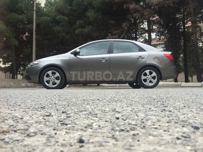 Kia Cerato 2010, 80,000 km - 2.0 l - Bakı