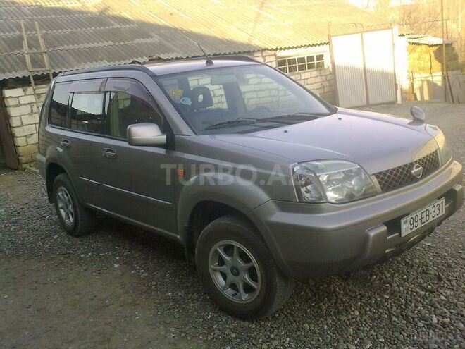 Nissan X-Trail 2002, 130,000 km - 2.0 l - Qazax