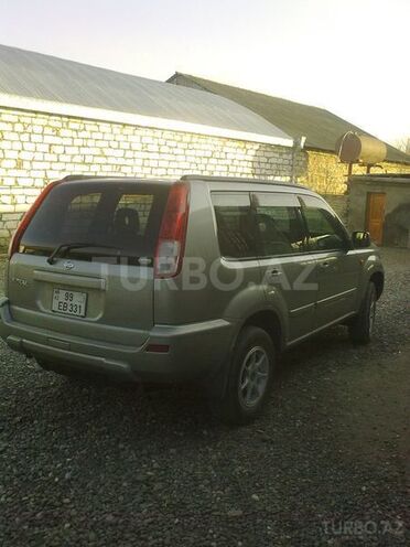 Nissan X-Trail 2002, 130,000 km - 2.0 l - Qazax