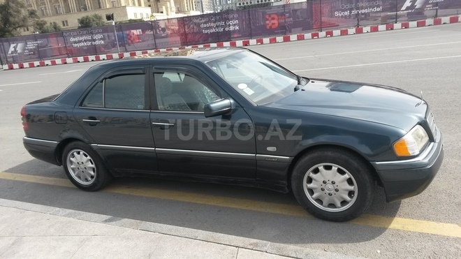 Mercedes C 220 1996, 300,000 km - 2.2 l - Bakı