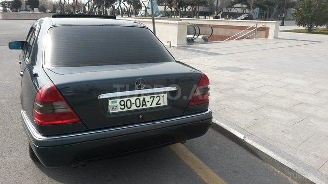 Mercedes C 220 1996, 300,000 km - 2.2 l - Bakı
