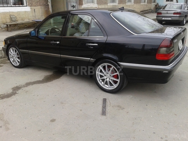 Mercedes C 230 1997, 280,000 km - 2.3 l - Bakı