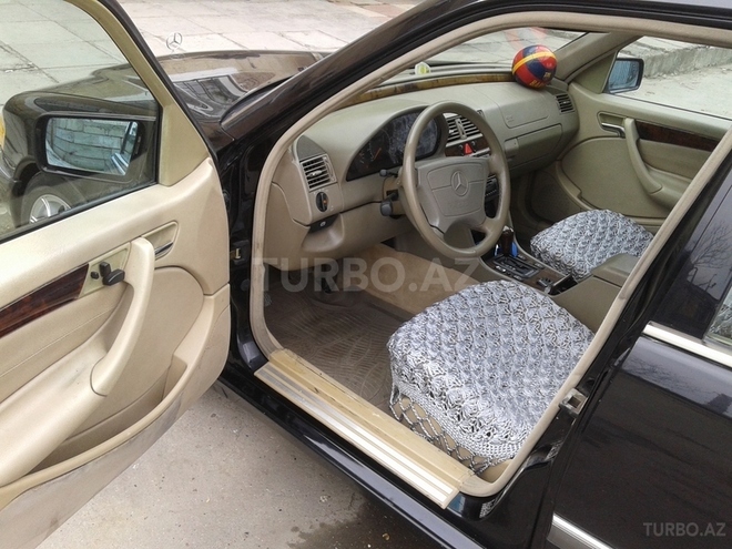 Mercedes C 230 1997, 280,000 km - 2.3 l - Bakı