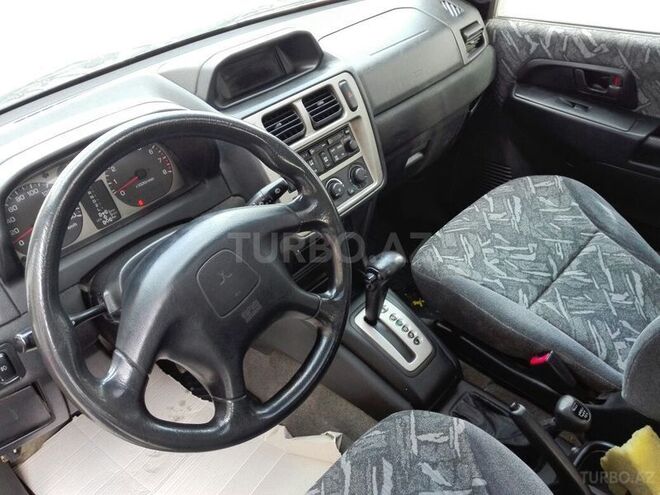 Mitsubishi Pajero io 1999, 180,000 km - 1.8 l - Bakı