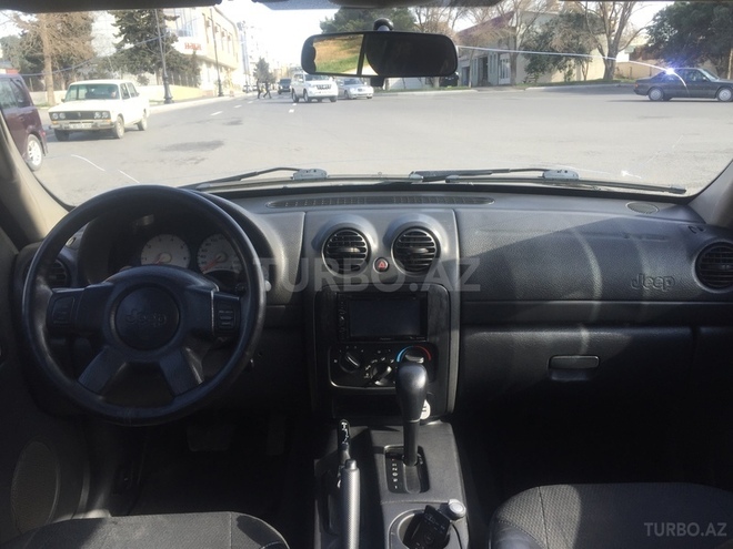 Jeep Cherokee 2005, 215,000 km - 3.7 l - Bakı