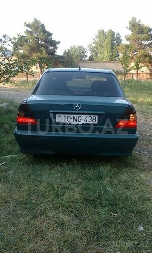 Mercedes C 220 1999, 352,423 km - 2.2 l - Bakı