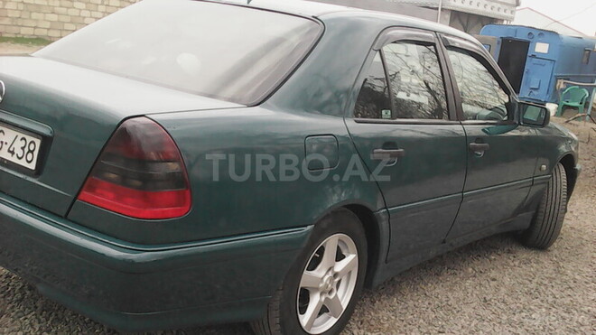 Mercedes C 220 1999, 352,423 km - 2.2 l - Bakı