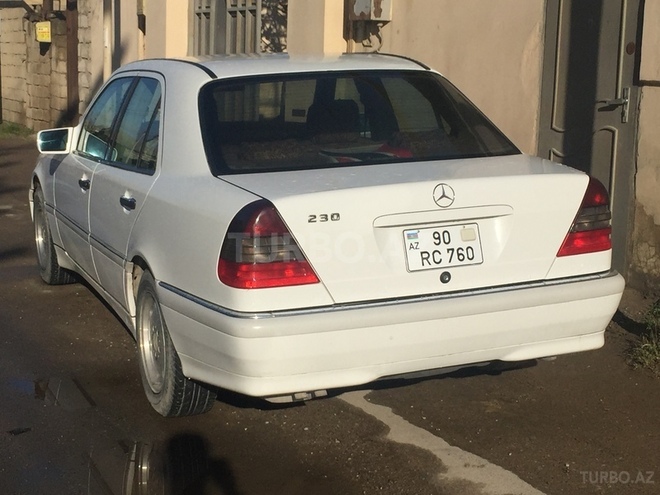 Mercedes C 230 1998, 165,000 km - 2.3 l - Bakı