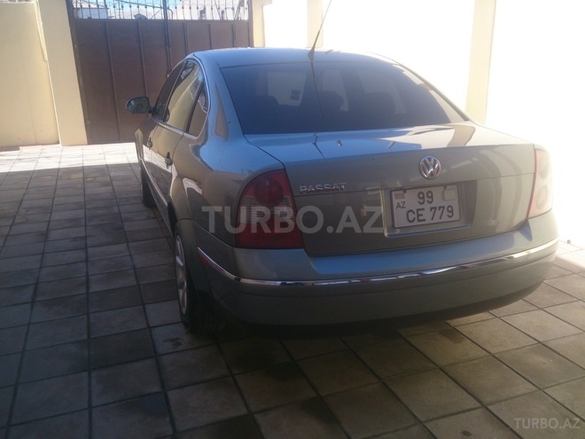 Volkswagen Passat 2004, 290,000 km - 1.8 l - Bakı